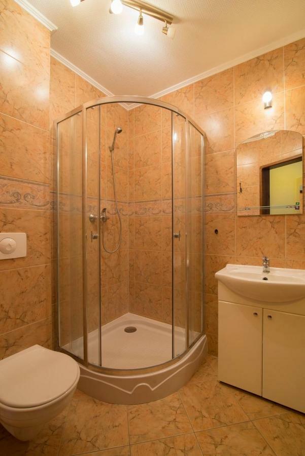 Pionow Rodzinne Apartamenty Urocza 10 Krynica Morska Esterno foto