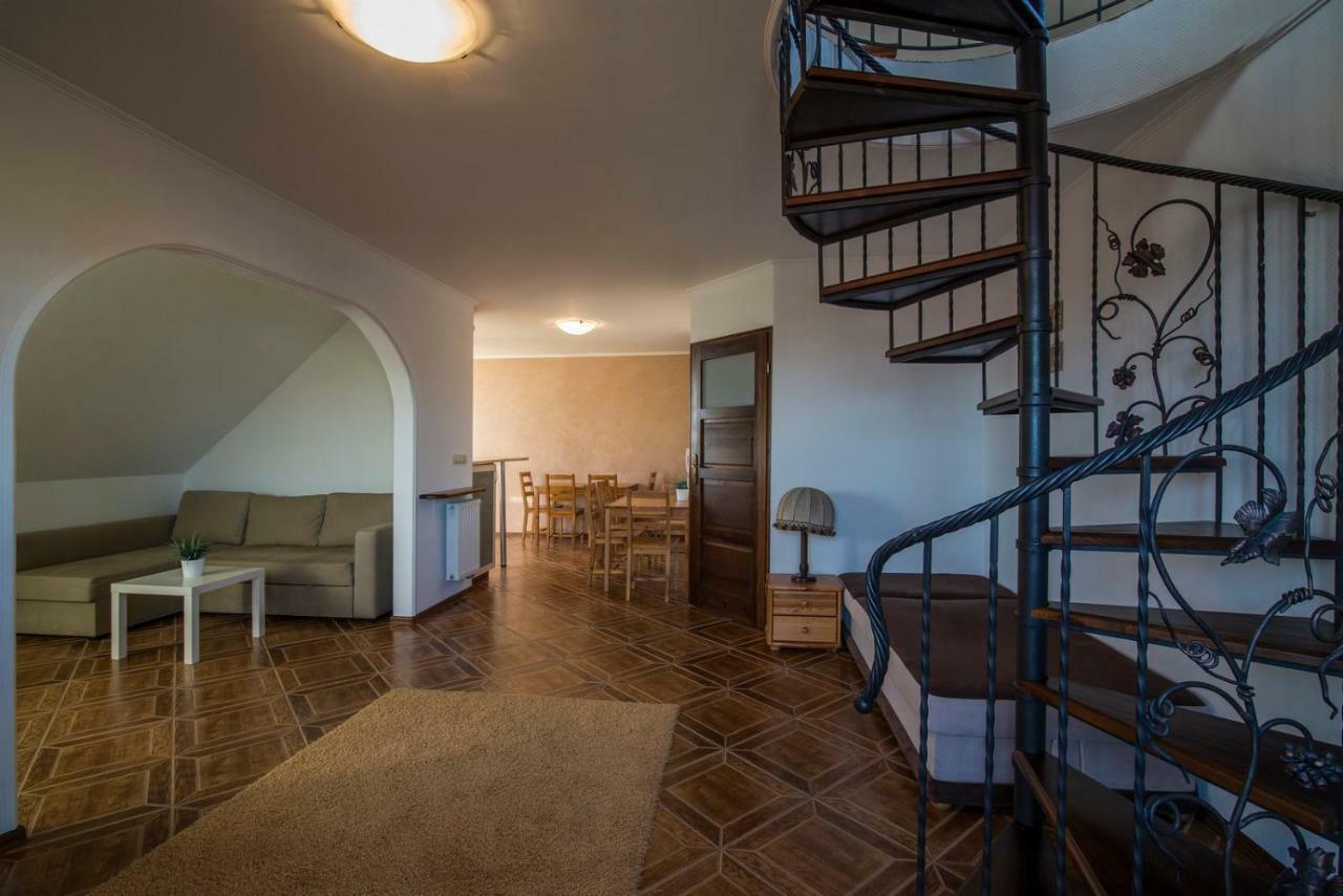 Pionow Rodzinne Apartamenty Urocza 10 Krynica Morska Esterno foto